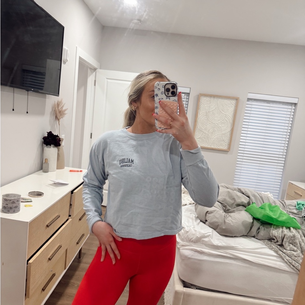 Brandy Melville malibu long sleeve